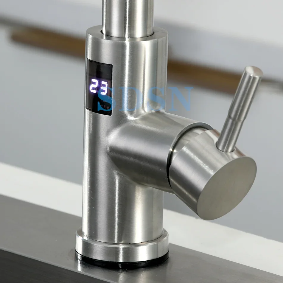 Digital Touch on Kitchen Fauce - Commercial Kitchen Faucet 评论和价格