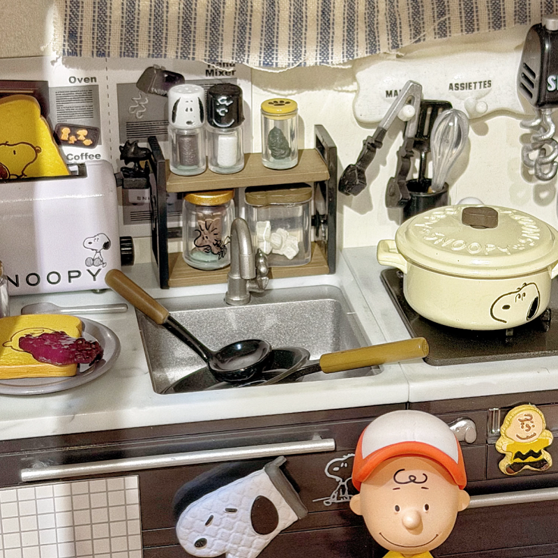 Genuine Re-Ment Snoopy'S Black - Commercial Kitchen Cooking 评论和价格